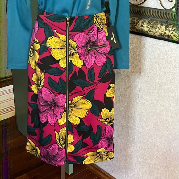 Worthington Dresses & Skirts - NWT Worthington Lady Ottoli Tropical Print Moto Zipper Detail Skirt Sz 10